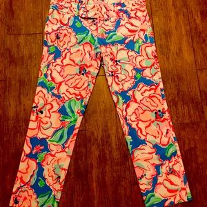 crop pants, good used condition. no flaws.